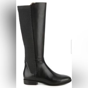 COLE HAAN ROCKLAND BOOT SIZE 9.5B WOMENS